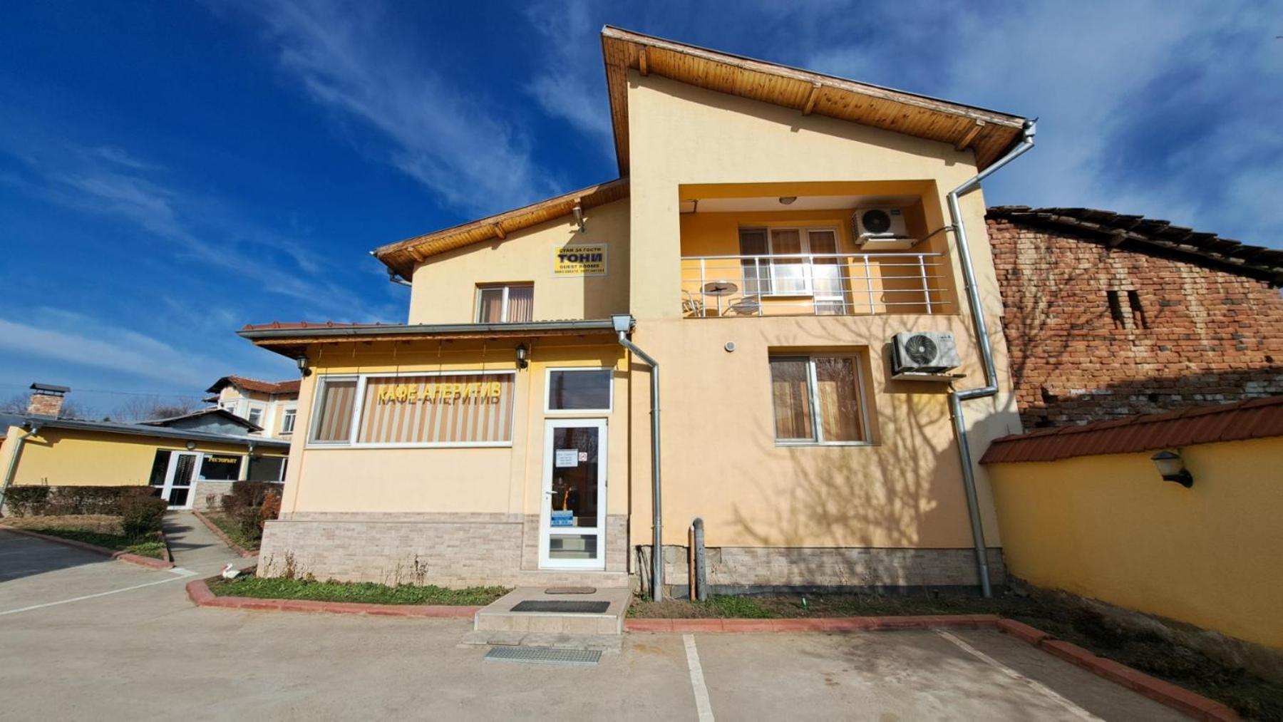 Hotel Toni Bukovlŭk Exteriör bild